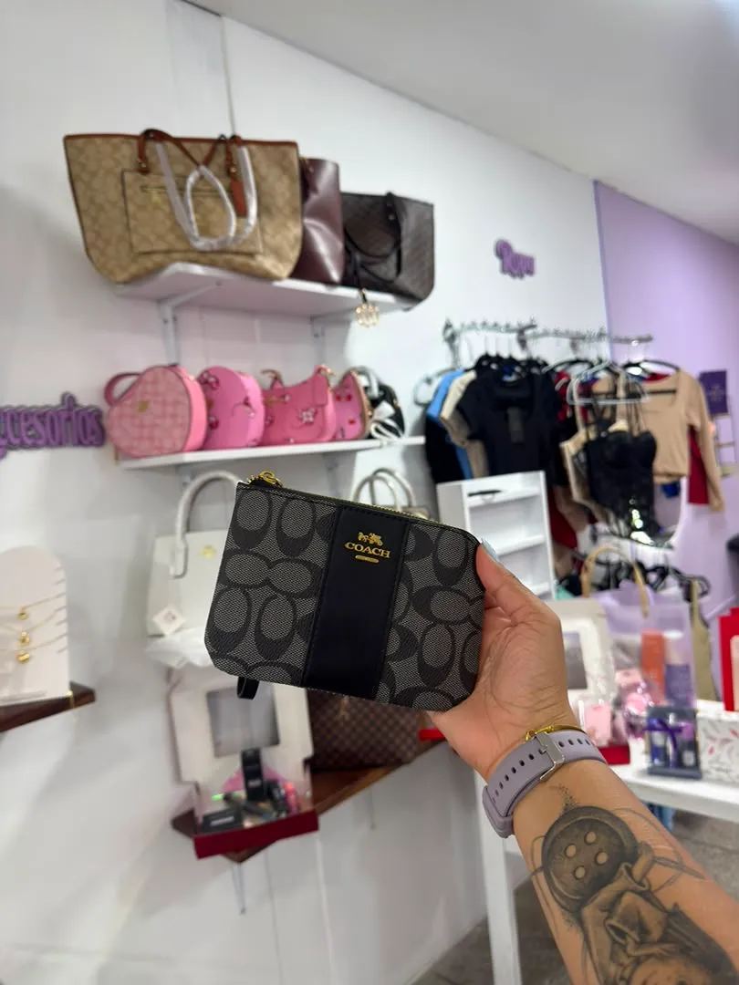 Monedero Coach